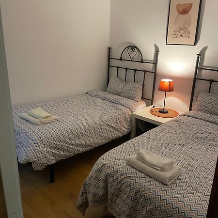 The Oasis One Spacious Apartment In Sevilla Buitenkant foto