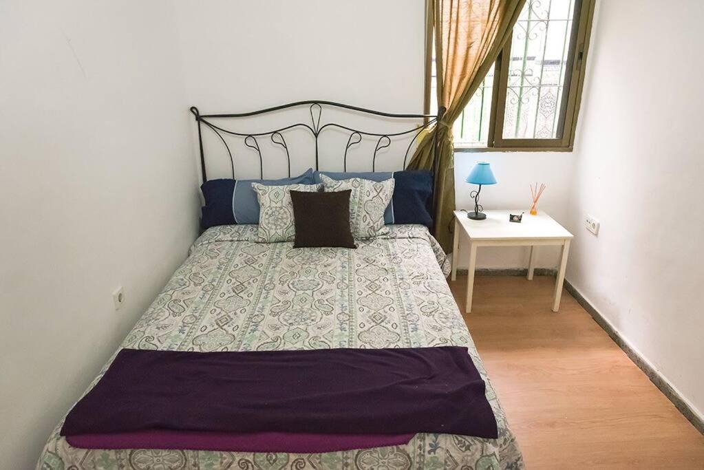 The Oasis One Spacious Apartment In Sevilla Buitenkant foto